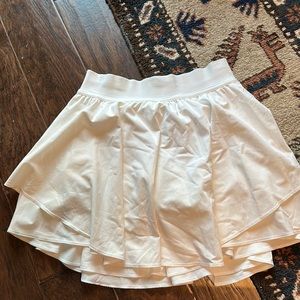 Lululemon court rival high rise skirt long size 6 white